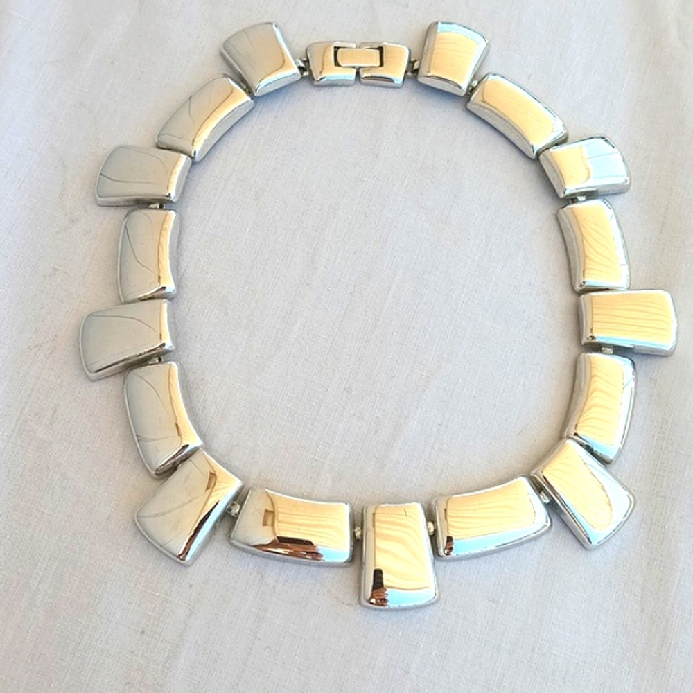 LCI Silver Tone 16 1/2" Choker Necklace